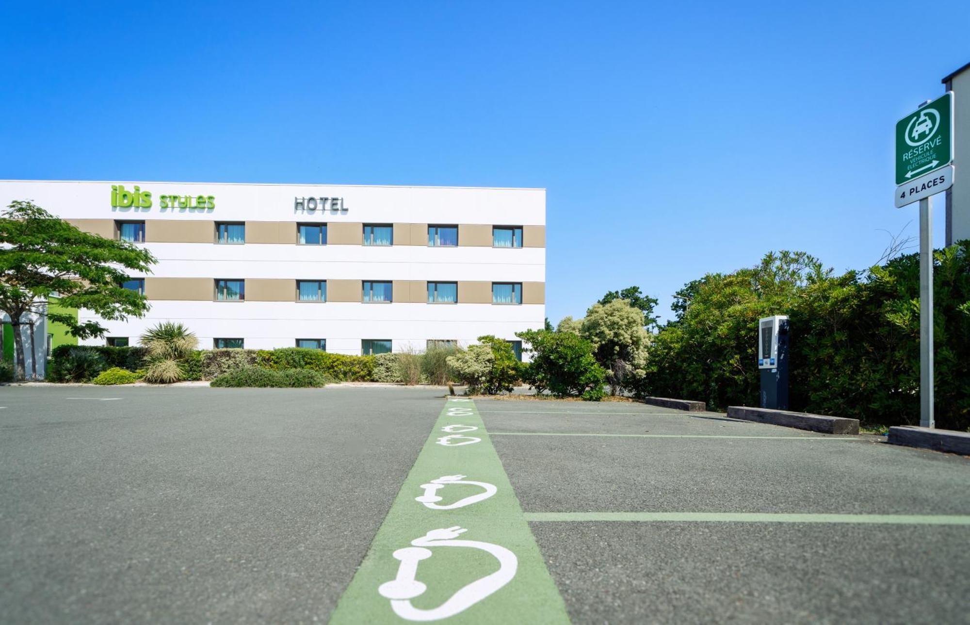 Ibis Styles Les Sables Olonne Hotel Exterior photo